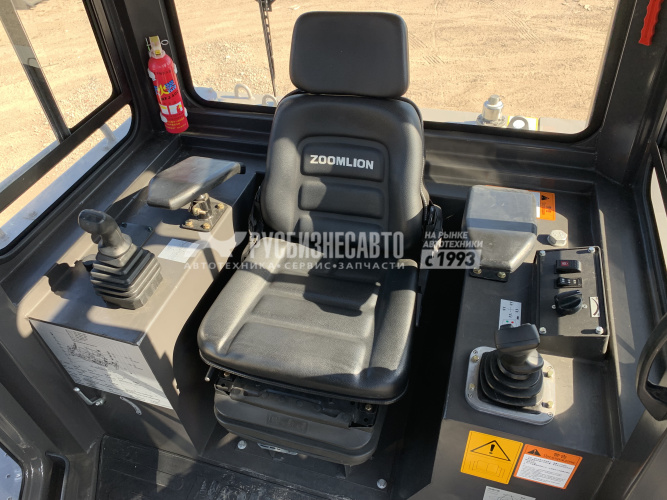 Купить Бульдозер гусеничный ZOOMLION ZD170-7H (кондиционер, гидростатика, гусеница 510мм,без рыхлителя) в компании Русбизнесавто - изображение 2