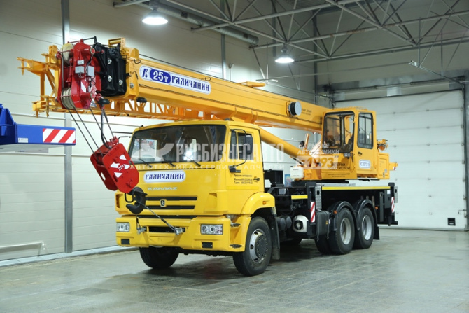 Купить КС 55713-1В автокран 25т. с гуськом (КАМАЗ-65115) в компании Русбизнесавто - изображение 1