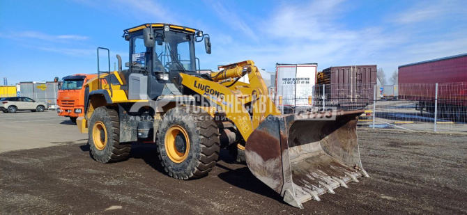 Купить Погрузчик фронтальный LIUGONG, CLG842H б/у (2021 г.в., 2 720 м/ч) (1028) в компании Русбизнесавто - изображение 0